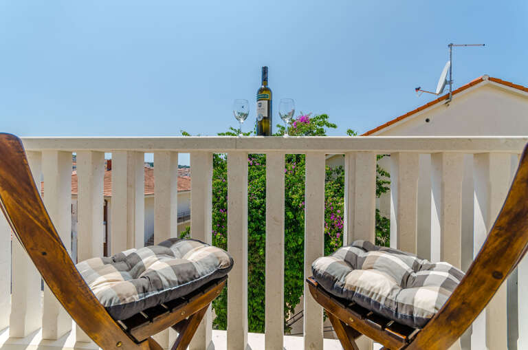 Okrug Gornji Apartment Rental