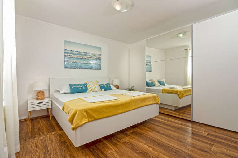 Donje Sitno Home Rental