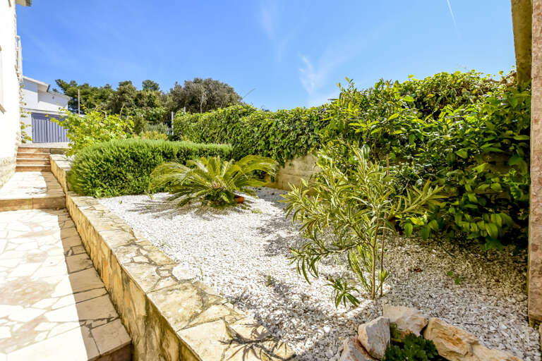 Razanj Apartment Rental