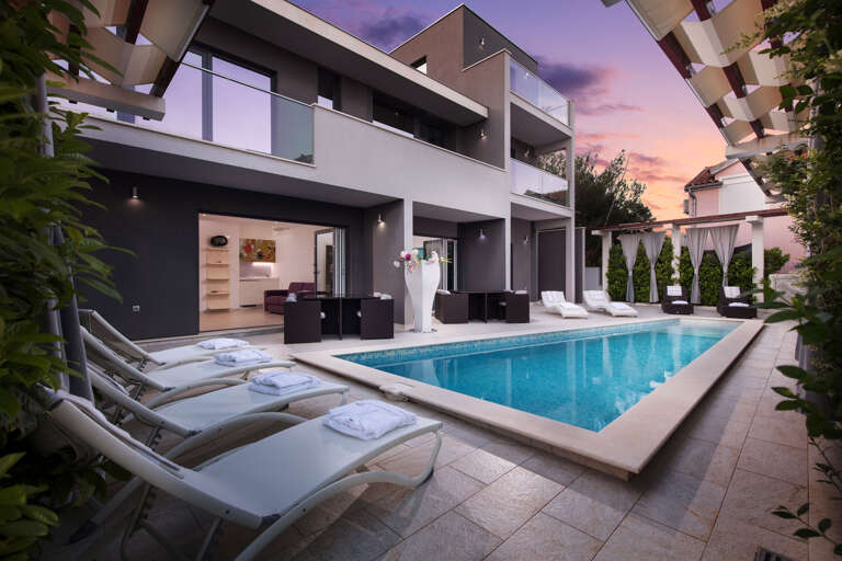 Rogoznica Home Rental