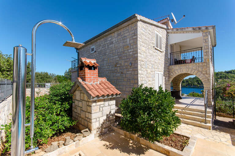 Rogac Apartment Rental