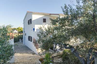 Apartments Oliva
