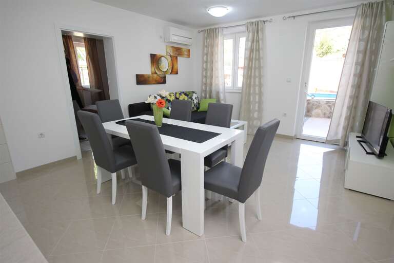 Baska Apartment Rental