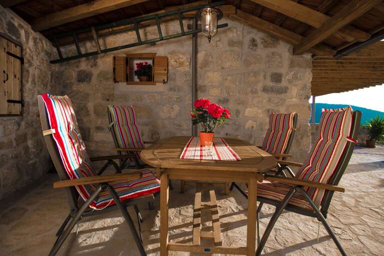 Vinisce Home Rental
