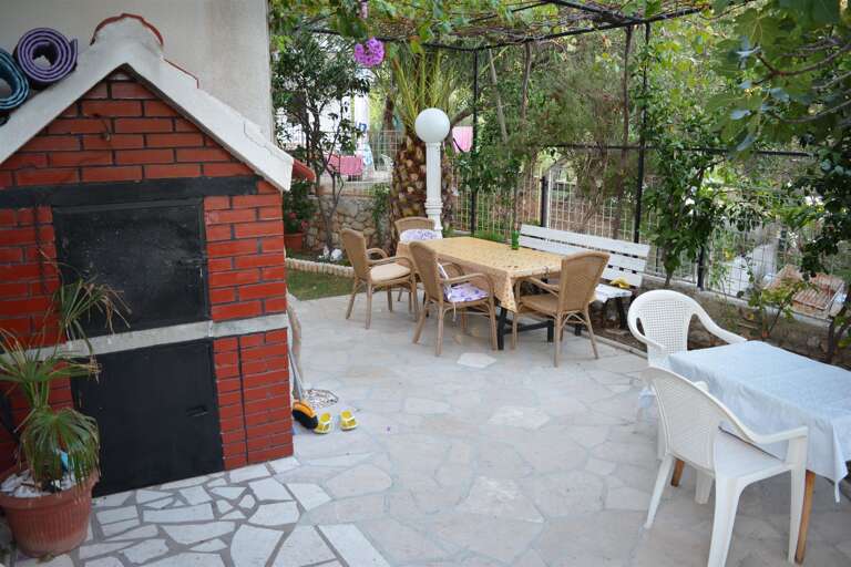 Igrane Apartment Rental