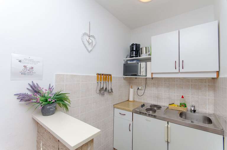 Igrane Apartment Rental