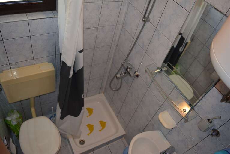 Igrane Apartment Rental