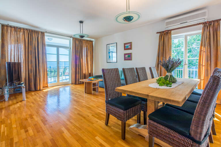 Crikvenica Apartment Rental