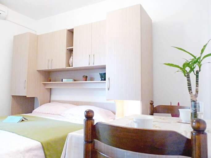 Brela Apartment Rental