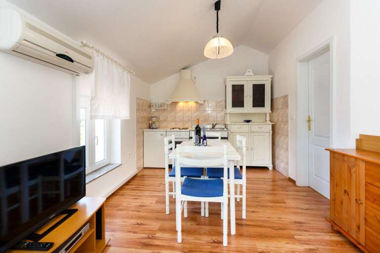 Vrbnik Apartment Rental