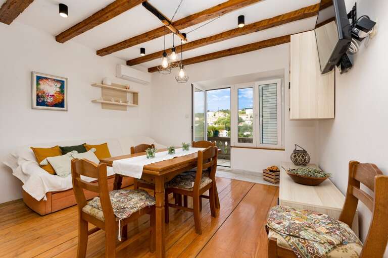 Vrbnik Apartment Rental