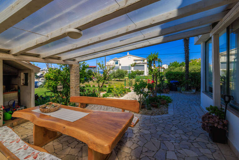 Barbat Na Rabu Apartment Rental