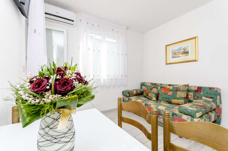 Okrug Gornji Apartment Rental