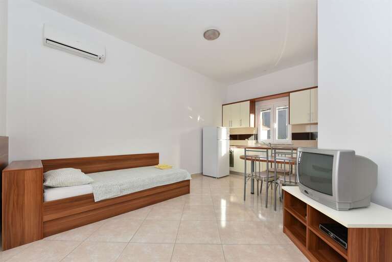 Novalja Apartment Rental