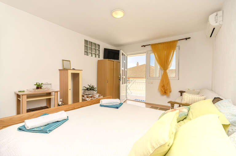 Tribunj Apartment Rental