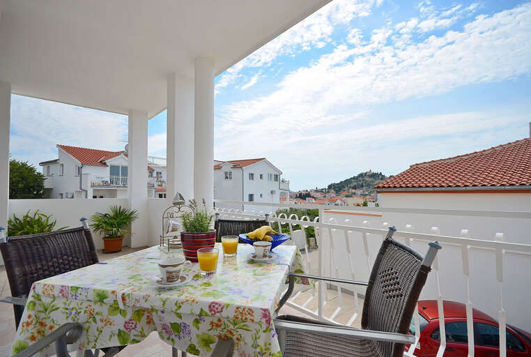 Tribunj Apartment Rental