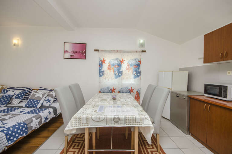 Tribunj Apartment Rental