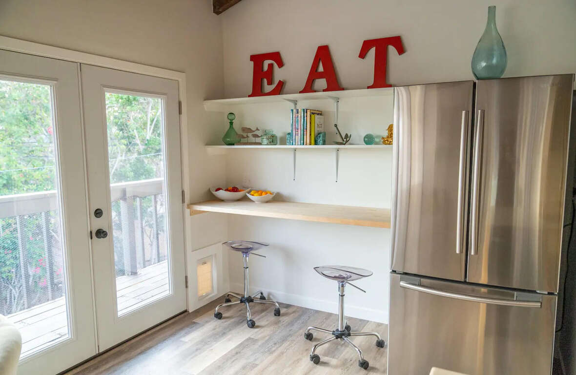 Beach Bungalow Affordable 1 Bedroom Short Term Rental in Encinitas CA