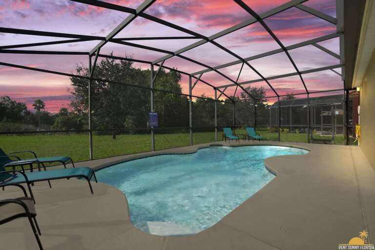 BellaVida Palms Private Screened Pool Home