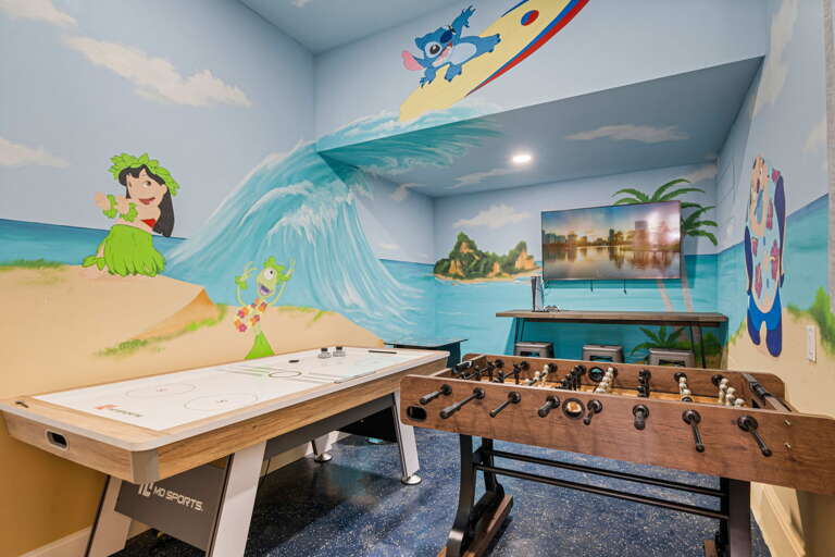 New! Luxury Villa with Custom Bunk Rooms, Game Room and Private Pool! 