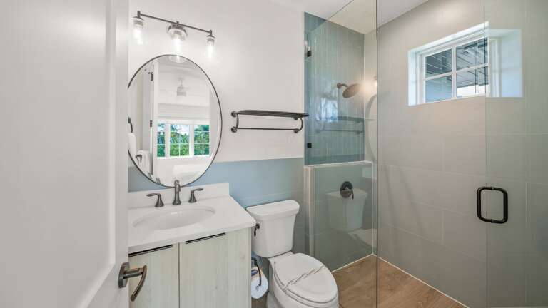 Ensuite Bathroom 4