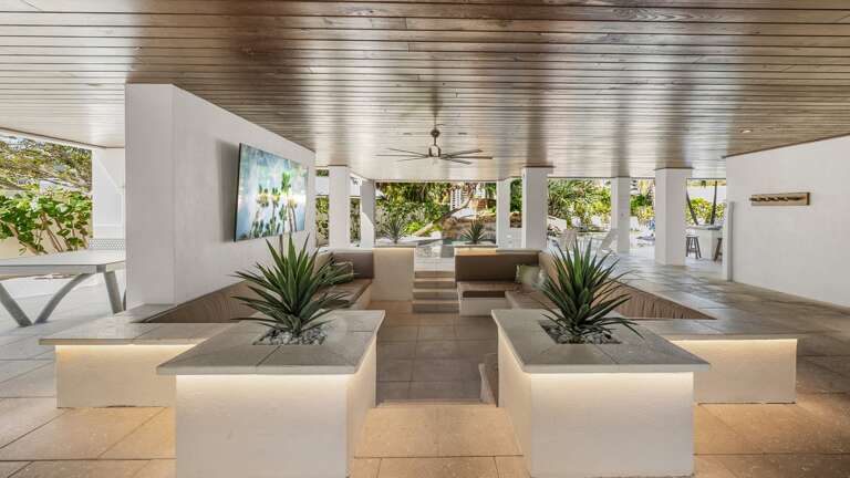 Stunning Outdoor Living at it's Finest