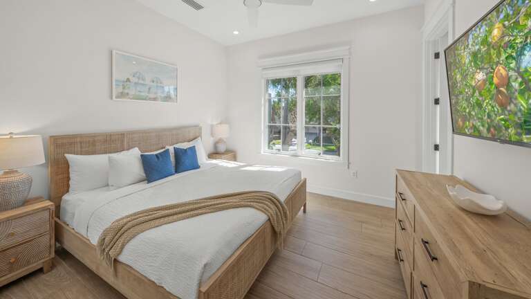 Bedroom 3 - King Suite