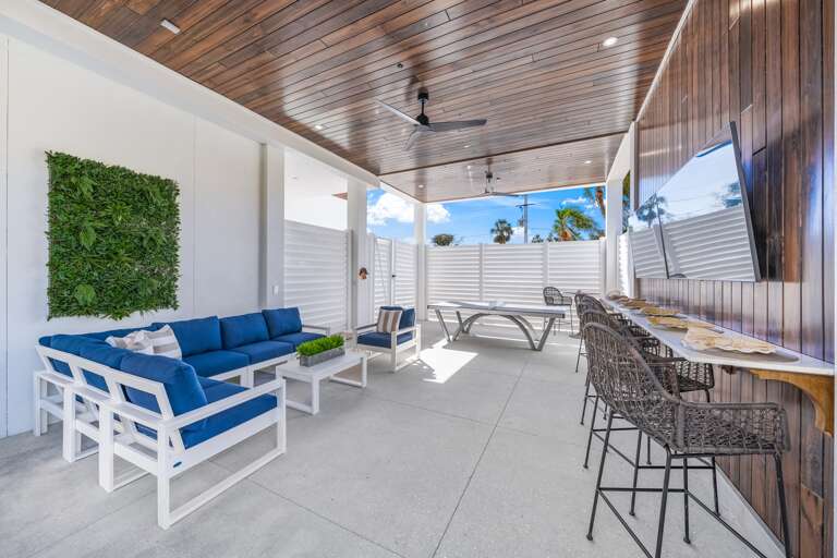 Daytime - Covered Pool Area - Lounge Area - HD TVs - High-Chairs