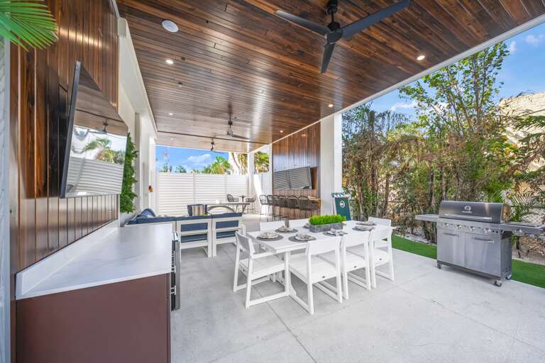 Daytime - Covered Pool Area - Outdoor Dining - 3 HD TVs - BBQ Grill - Lounge Area