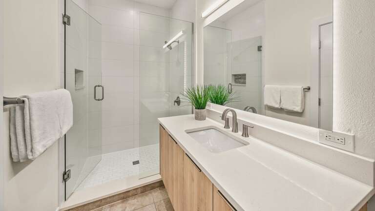 Bedroom 4 - En-Suite Bathroom - Large Walk-in Shower