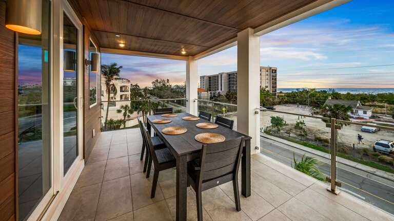 Twilight - 2nd Living Floor Balcony - Outdoor Dining