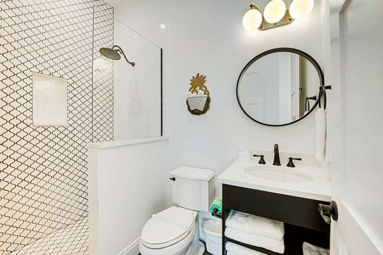 Bedroom 3 - En Suite Bathroom