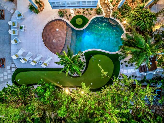 Twilight - Aerial Drone - Heated Resort Style Pool - Mini Golf - Chipping Green