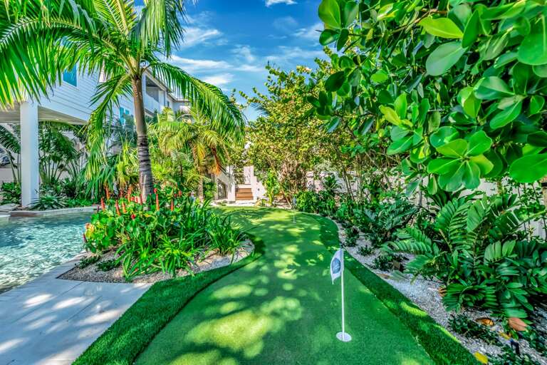 Mini Golf - Fun for the Entire Family