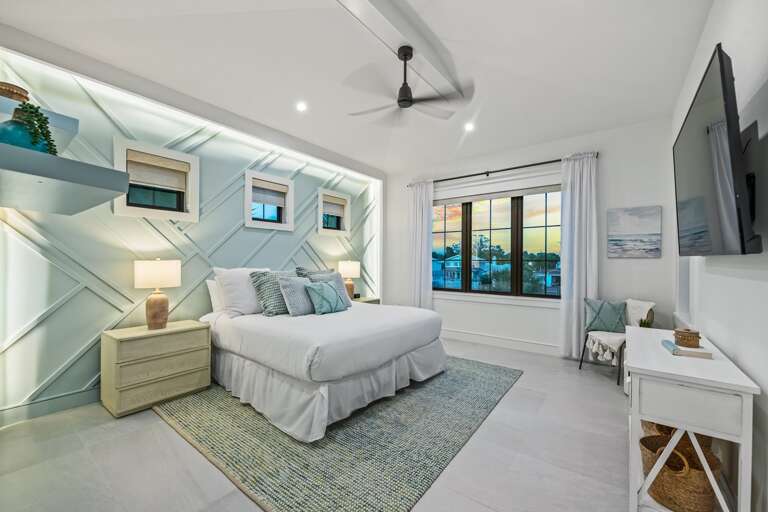 Master Bedroom 1 - California King Bed, En Suite Bath, Bayou Views, Balcony Access Master Bedroom 1 - California King Bed, En Suite Bath, Bayou Views, Balcony Access