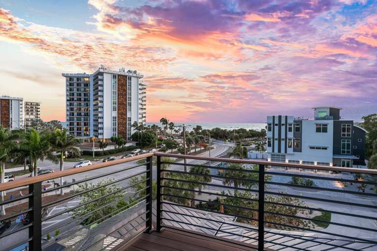 Rooftop w/ Gulf View Rooftop w/ Gulf View