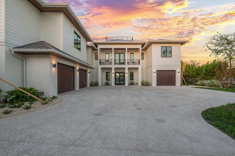 Front Elevation - Garages - Driveway Parking Front Elevation - Garages - Driveway Parking