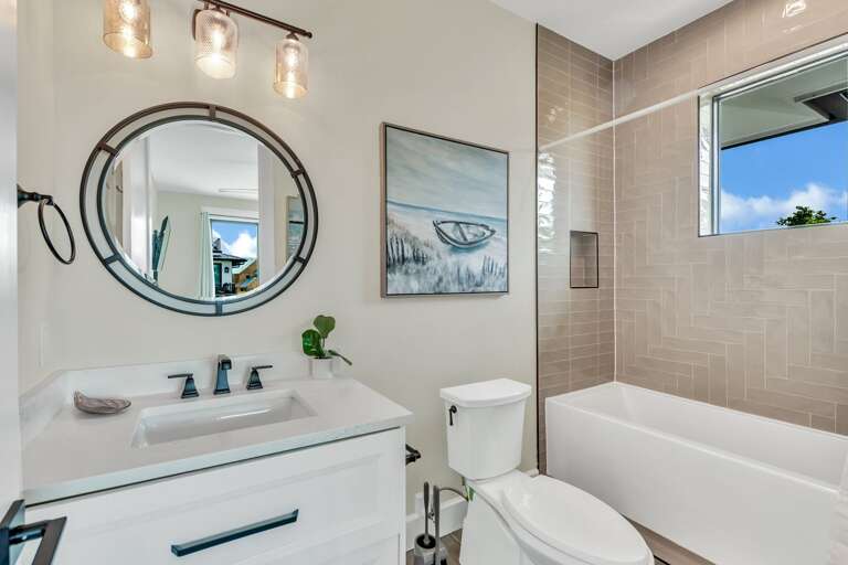 Bedroom 5 – En Suite Bathroom