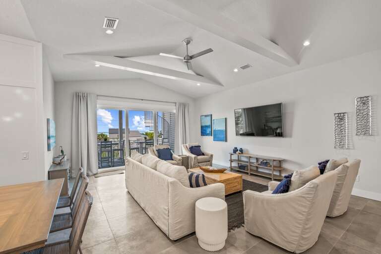 Living Space w/ a View