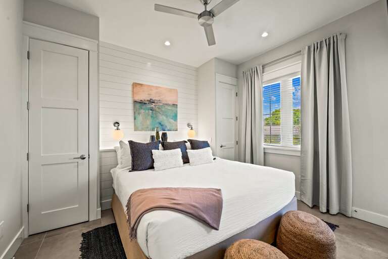 Bedroom 3 - King Bed, En Suite Bath, Balcony Access, Pool View