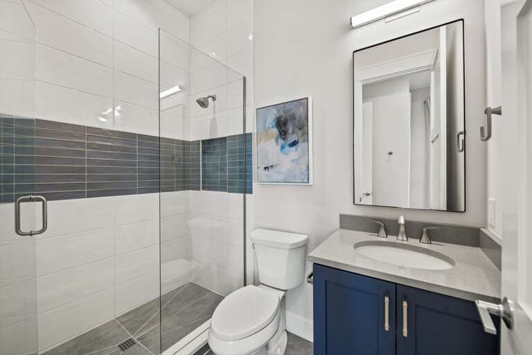 Master Bathroom 5 - En Suite w/ Large Walk-In Shower