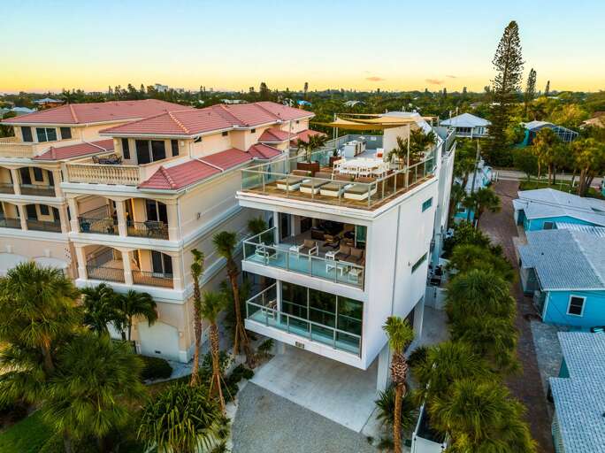 Rooftop and Balcony Views - Elevated Perspective! Rooftop and Balcony Views - Elevated Perspective!