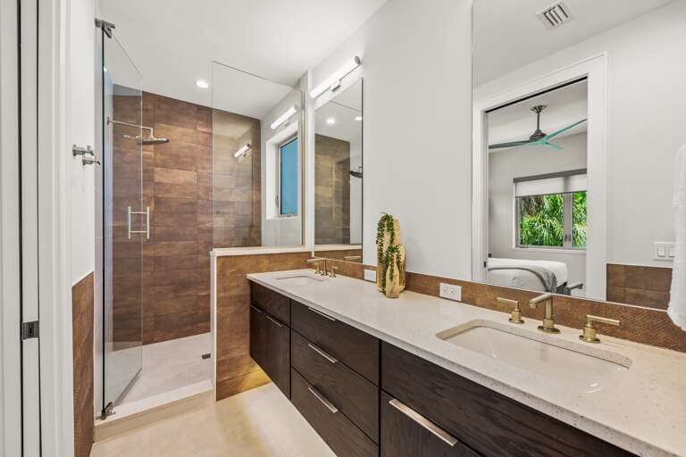 Bedroom 3 - En-Suite Bathroom - Large Walk-in Shower - Dual Vanity Bedroom 3 - En-Suite Bathroom - Large Walk-in Shower - Dual Vanity