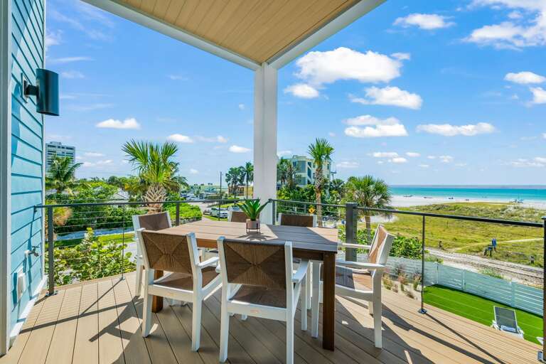 Daytime - 1st Living Level Balcony Access - Seating for 10 - Beachfront