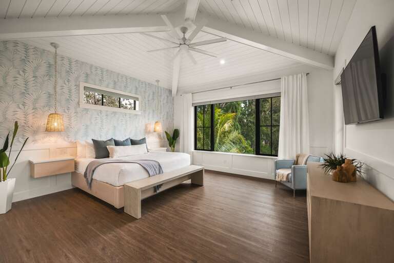 Master Bedroom - Lake Views.