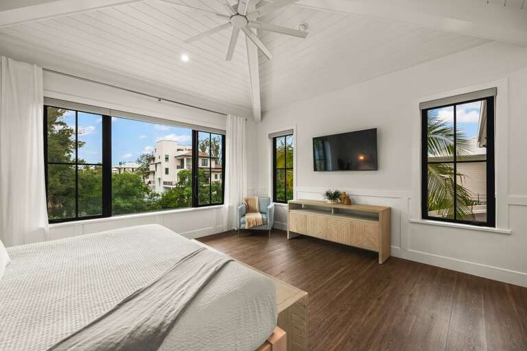 Master Bedroom - Lake Views.