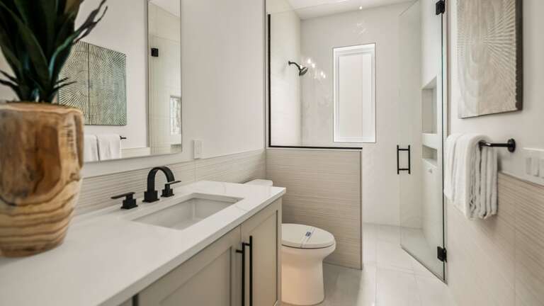 Bedroom 3 - En-Suite Bathroom - Large Walk-in Shower