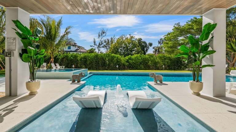 Daytime - Resort Style Pool/Spa/Slide - Sun Shelf