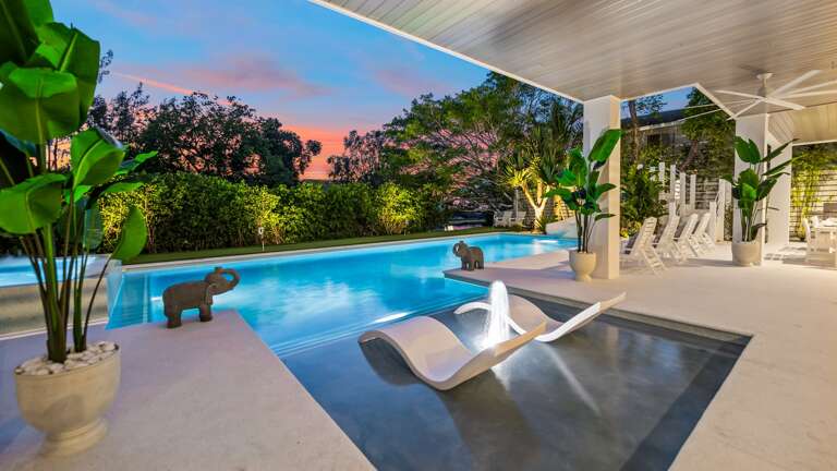 Twilight - Relax and Enjoy the Ambiance