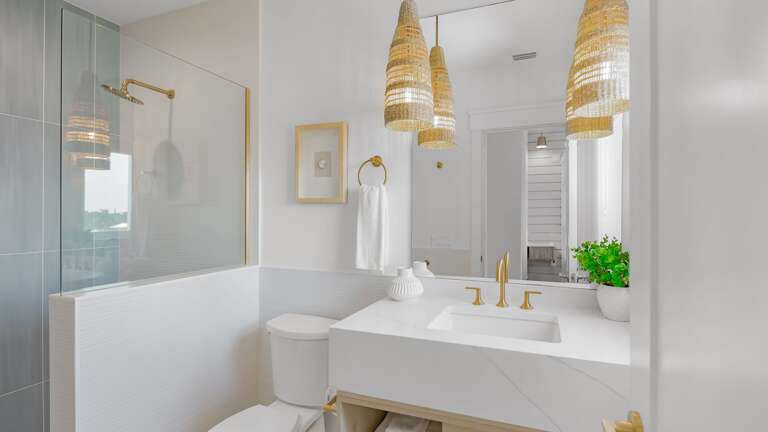 Bedroom 7 - En Suite Bathroom Bedroom 7 - En Suite Bathroom